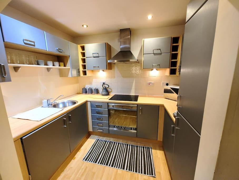 Cosy Central Modern Apartment Nantwich Exteriör bild