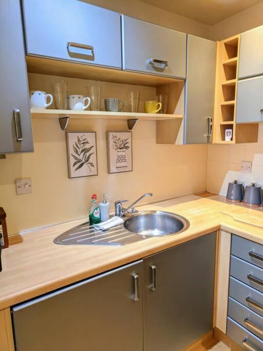 Cosy Central Modern Apartment Nantwich Exteriör bild
